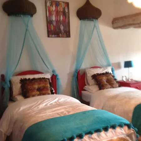 The Old Dentist House Bed & Breakfast Confolens